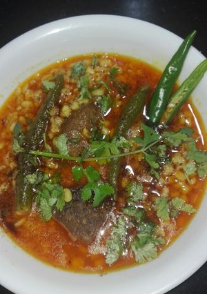 A picture of Mash ki Daal Gosht (Mutton).