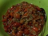 Tumis kulit melinjo