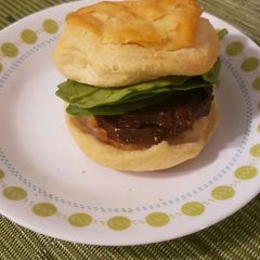 Easy sliders meal in less than 30 minutes A picture of Easy sliders meal in less than 30 minutes.