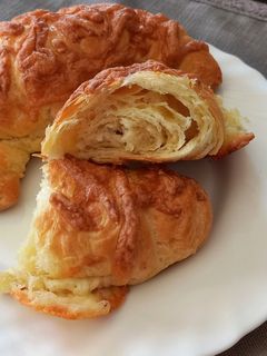 Sajtos croissant 🥐 recept fotója