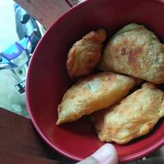 A picture of Pastel isi no ribet no timbangan no telur no margarin.