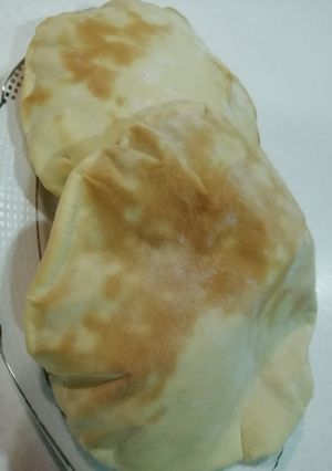 صورة لوصفة خبز عربي سريع بالفرن