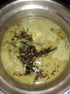 கொத்தமல்லி,புதினா சட்னி(mint coriander chutney recipe in tamil) செய்முறை முக்கிய புகைப்படம்