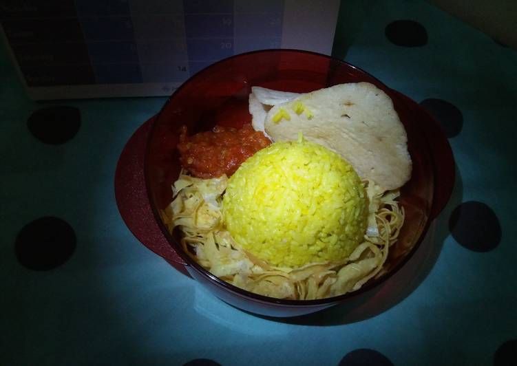 Nasi kuning rice cooker