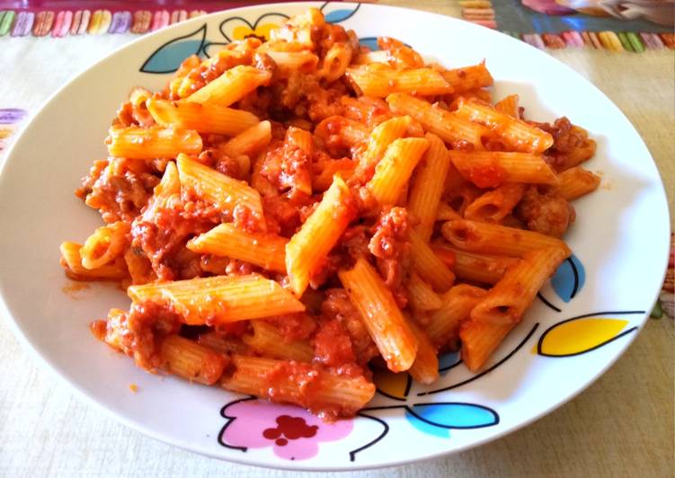 Macarrones con carne picada y paté