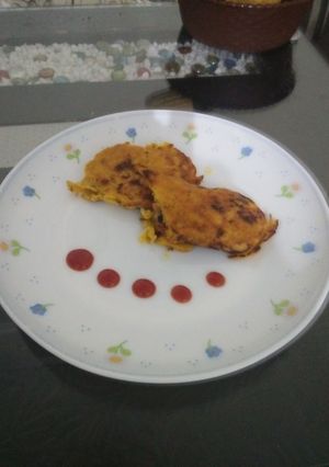 A picture of Besan chilla wrap.