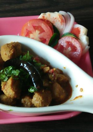 A picture of सोया chunks मसाला.