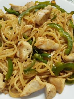 รูปของ สปาเก็ตตี้ไก่พริกหวาน