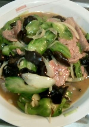 Foto resep Tumis gambas (oyong) jamur kuping