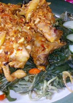 Foto resep Ayam betutu dgn lalap daun singkong rebus