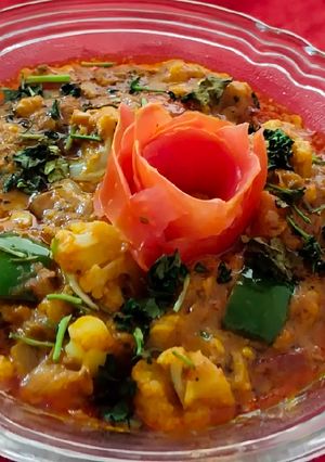 गोभी टिक्का मसाला(Gobhi tikka masala recipe in hindi) रेसिपी मुख्य फोटो