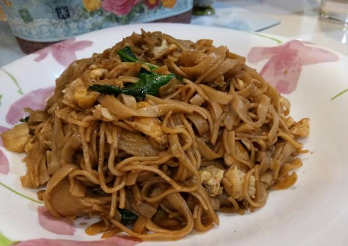 Recipe of Super Quick Homemade Superior Soy Sauce Fried Noodle