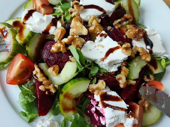 Easy Steps to Make|Recipe} Goat&amp;#39;s Cheese, Beetroot and Walnut Salad the Drool