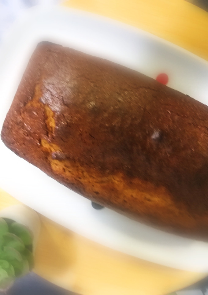Una foto de Bizcocho de limón y pistachos con harina de centeno