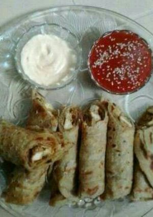 A picture of Chicken Bihari paratha rolls😋🌯.