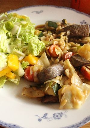 Una foto de Almuerzo de miércoles... atrazutti, hoy es vesjue