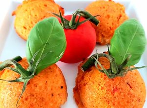 Une photo de Cakes balls salés tomates mozzarella