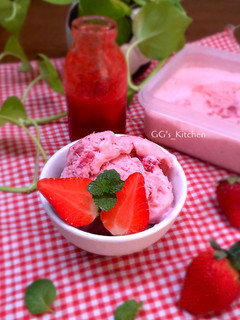 Foto resep Strawberry Ice Cream(Pake Creamer untuk Kopi)