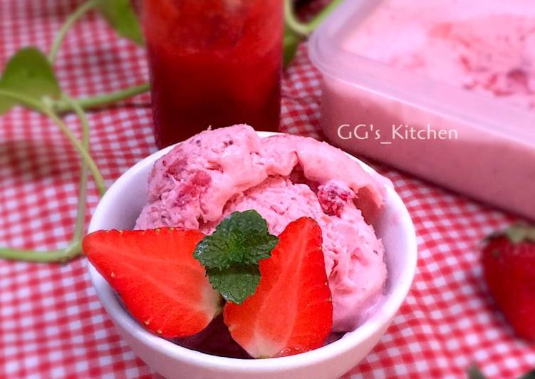 Langkah Mudah untuk Membuat Strawberry Ice Cream (Pake Creamer untuk Kopi), Lezat