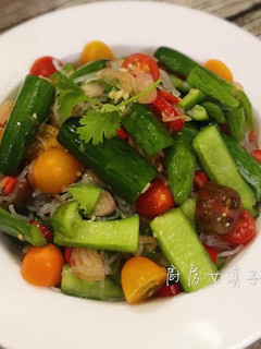 南洋風涼拌黃瓜冬粉 的食譜成品照片