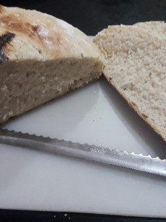 Una foto de Pan casero bien sencillo