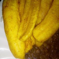 A picture of Deep fried bananas.