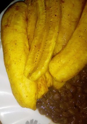 A picture of Deep fried bananas.