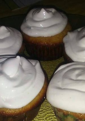 Una foto de Cupcakes básico de limón