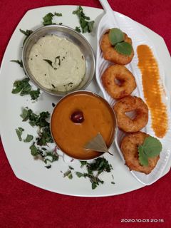 મિક્સદાલ વડા(Mix Dal Vada Recipe in Gujarati) રેસીપી મુખ્ય ફોટો