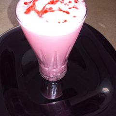 A picture of Rooh afza milkshake.