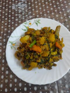 লাবড়া (Labra recipe in Bengali) রেসিপির প্রধান ছবি