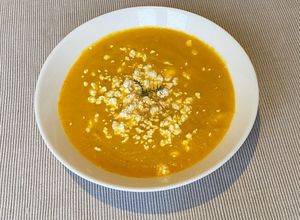 Una foto de Crema de pastanaga amb formatge de cabra 🥕