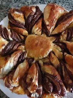 Una foto de Estrella de hojaldre con chocolate