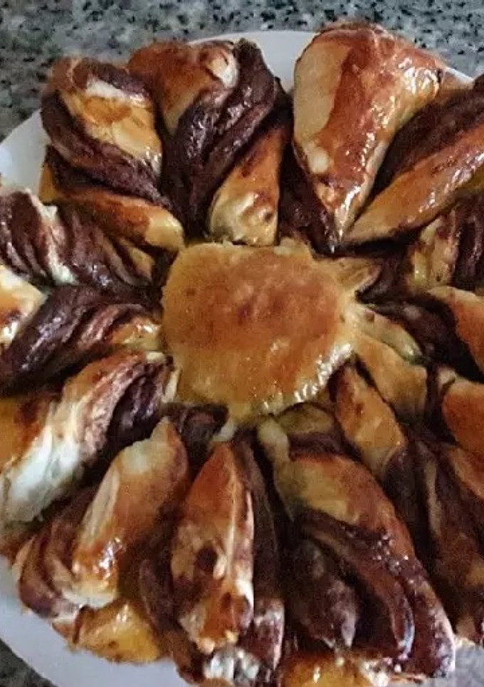 Una foto de Estrella de hojaldre con chocolate