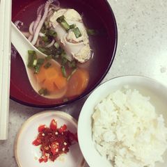 A picture of Stuffed squid soup.