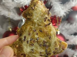 Une photo de 🎄Mini sapin feuilleté au pesto
