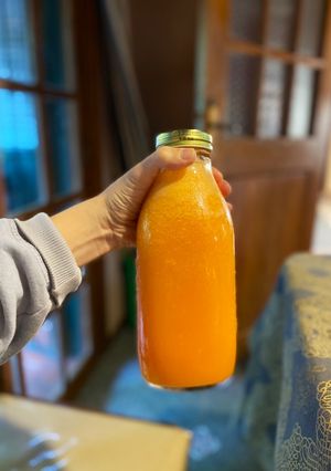 Una foto de Jugo de zanahoria y mandarina