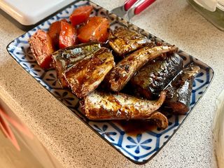 自製甘露煮秋刀魚，不輸市售美味的日式家常菜