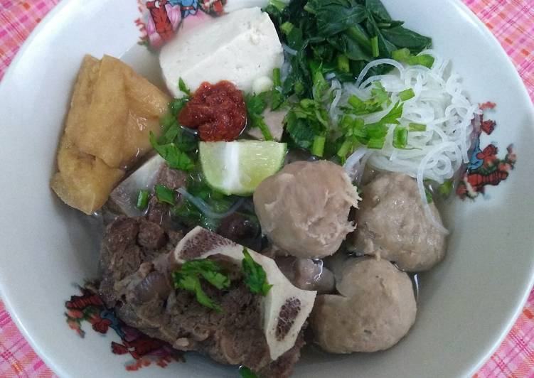 113. Bakso Komplit Solo ala Anak Kos