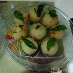 A picture of Rice Balls.