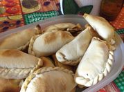 Una foto de pechuga de pollo a la barbacoa