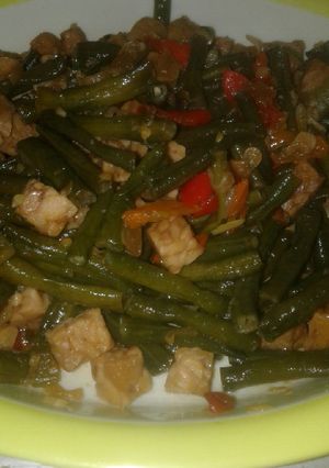 Foto resep Oseng kacang panjang + tempe