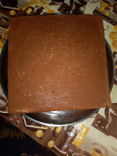 A picture of Victoria sponge cake.