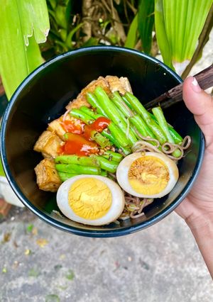 Hình của món Giảm cân cùng bún gạo lứt: Bún gạo lứt xào dã chiến 😜.