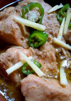 A picture of White chicken karhai.