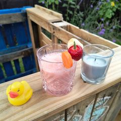 A picture of Banana,strawberry and carrot smoothie 😋.