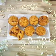 A picture of Banana Chocolate Muffins.