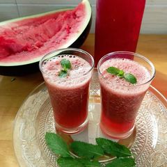 A picture of Watermelon juice.