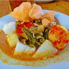 รูปของ Lontong sayur padang