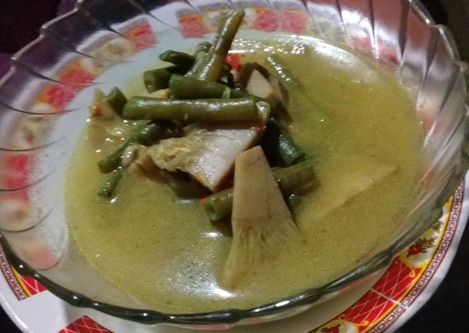 Sayur Lodeh Kacang Panjang Mix Tewel